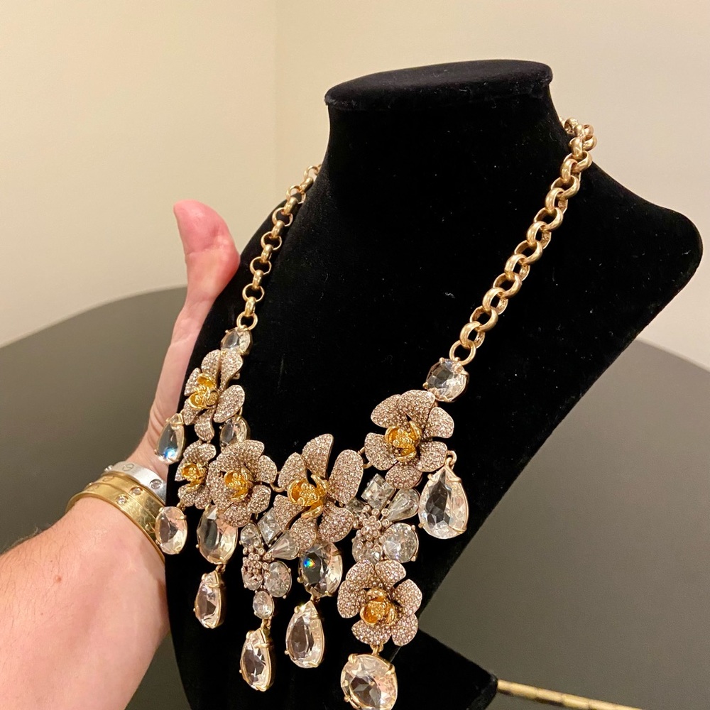 NWT preppy luxury J. Crew icicle flower pave crystal statement necklace - Picture 10 of 17
